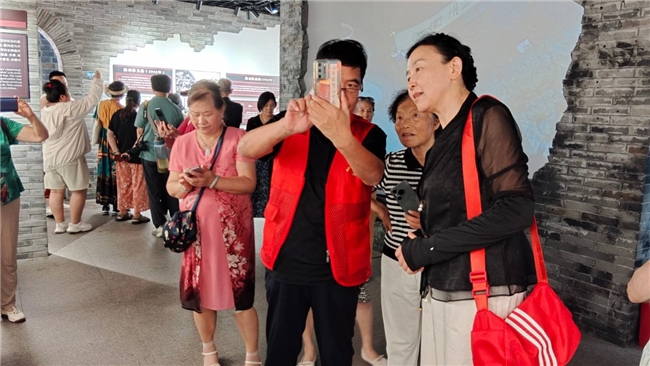 从一块眼镜布说起衢州古城的“有礼”细节与温度