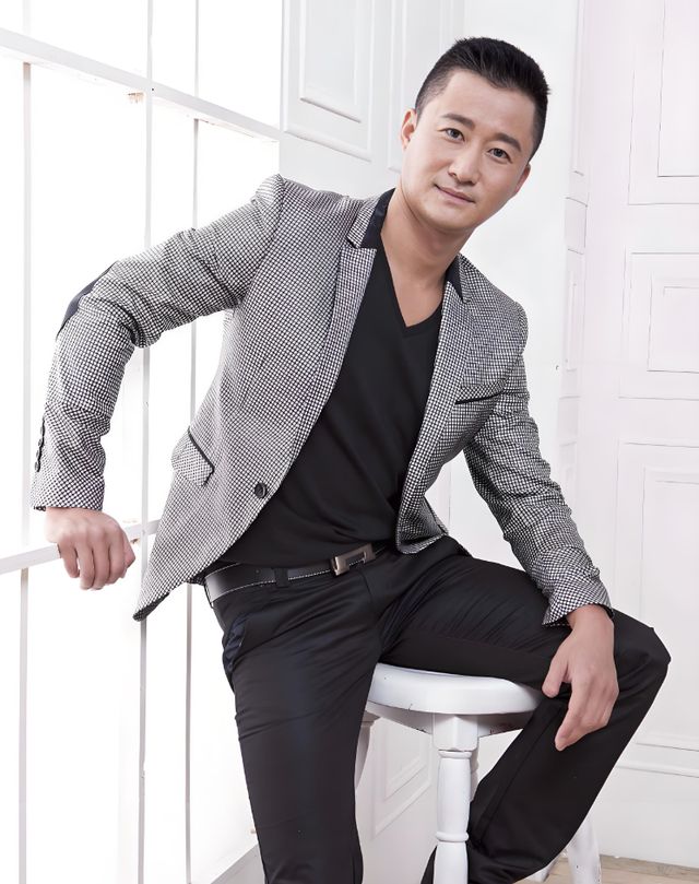 真没想到!吴京因阅兵丢掉的体面竟被他6岁的二儿子给挣回来了